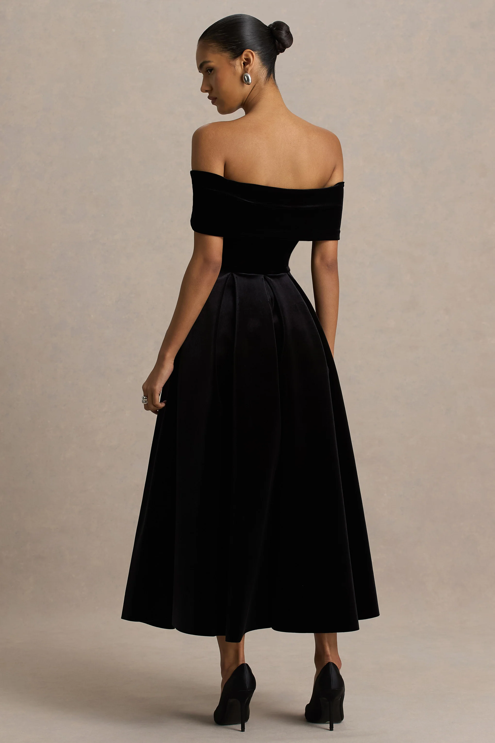 Ablaze | Black Velvet Bardot-Neck Midi Dress - Image 2