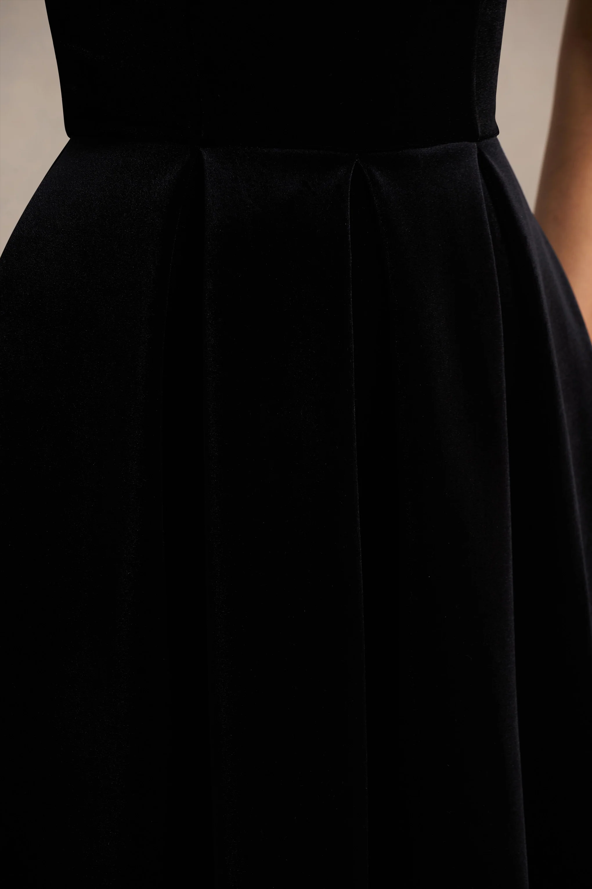 Ablaze | Black Velvet Bardot-Neck Midi Dress - Image 6