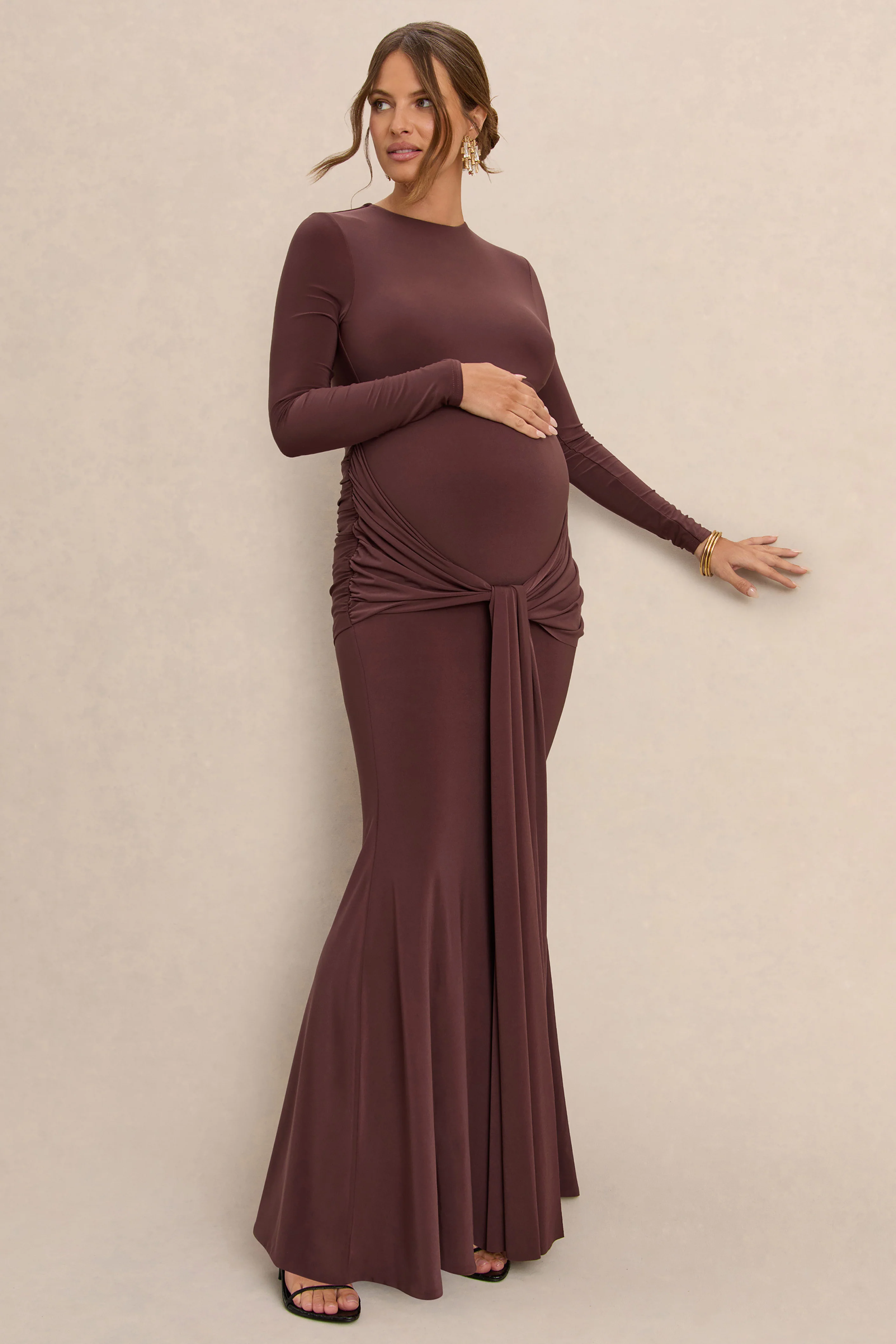 Aveny | Brown Crew-Neck Maternity Maxi Dress With Ruched-Detailing And Sash - Image 4