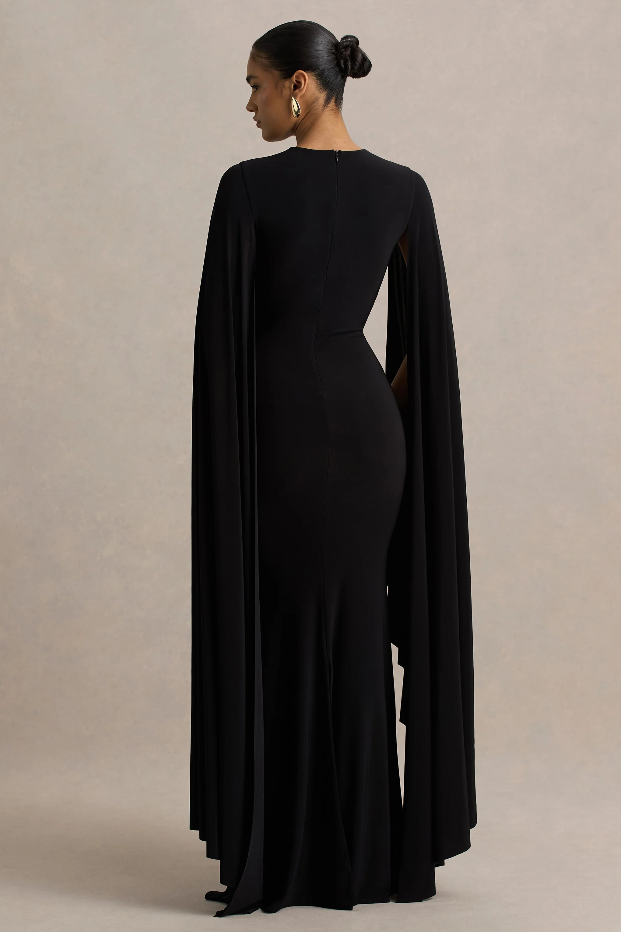Briony | Black Crew-Neck Maxi Dress With Cape Sleeves - Image 2