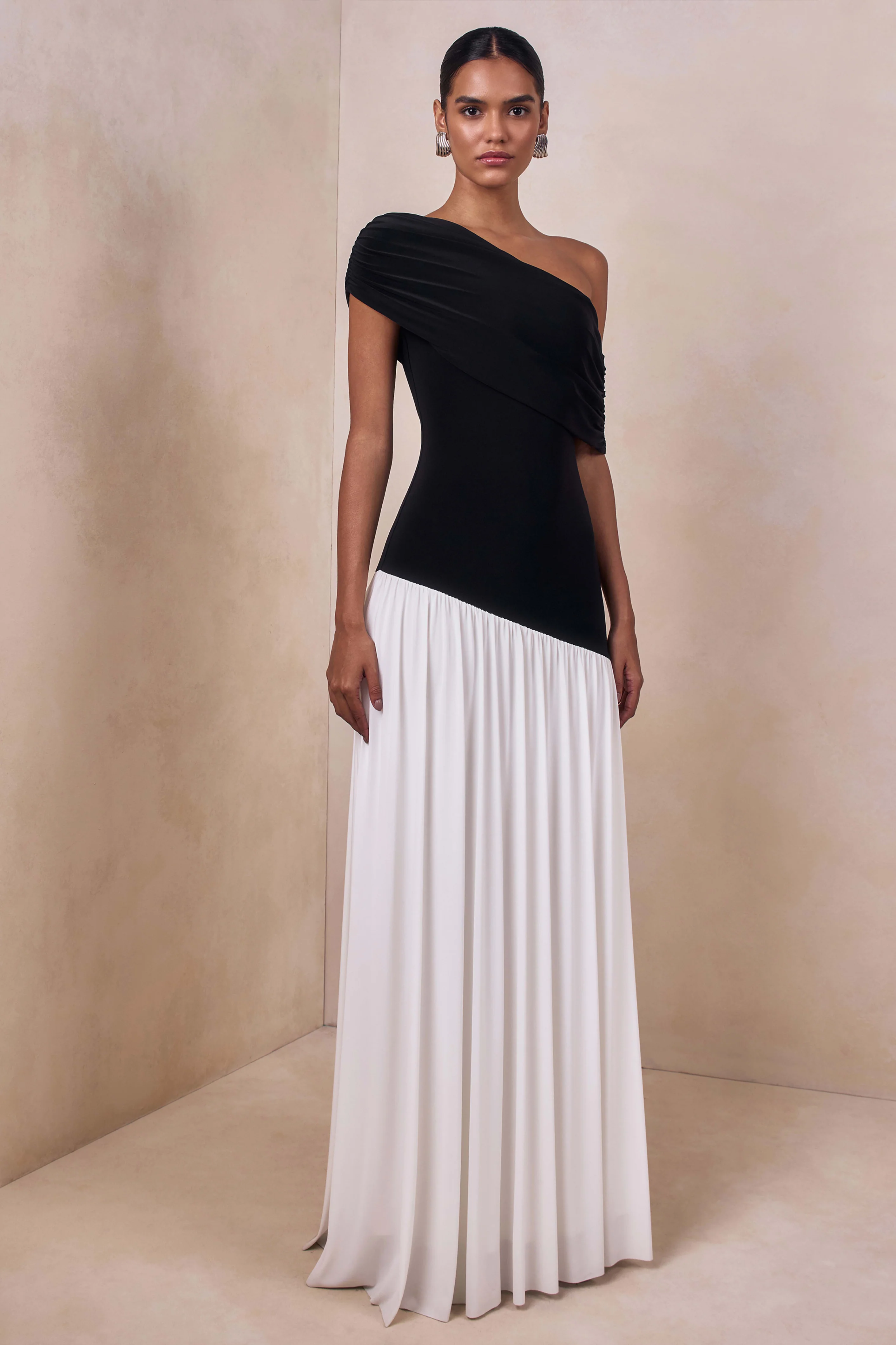 Doroyta | Black And White Asymmetric-Neck Maxi Dress - Image 5