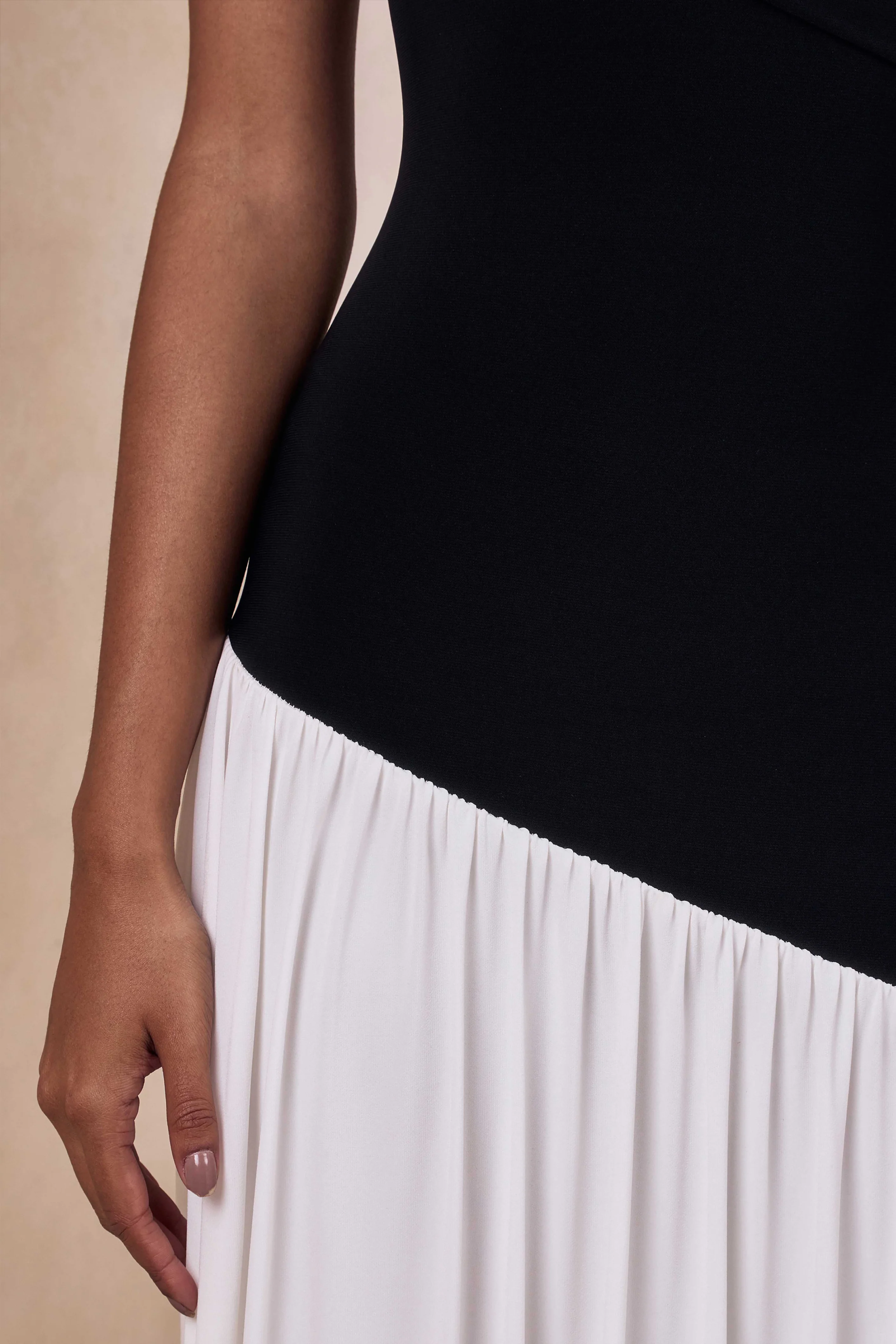 Doroyta | Black And White Asymmetric-Neck Maxi Dress - Image 6