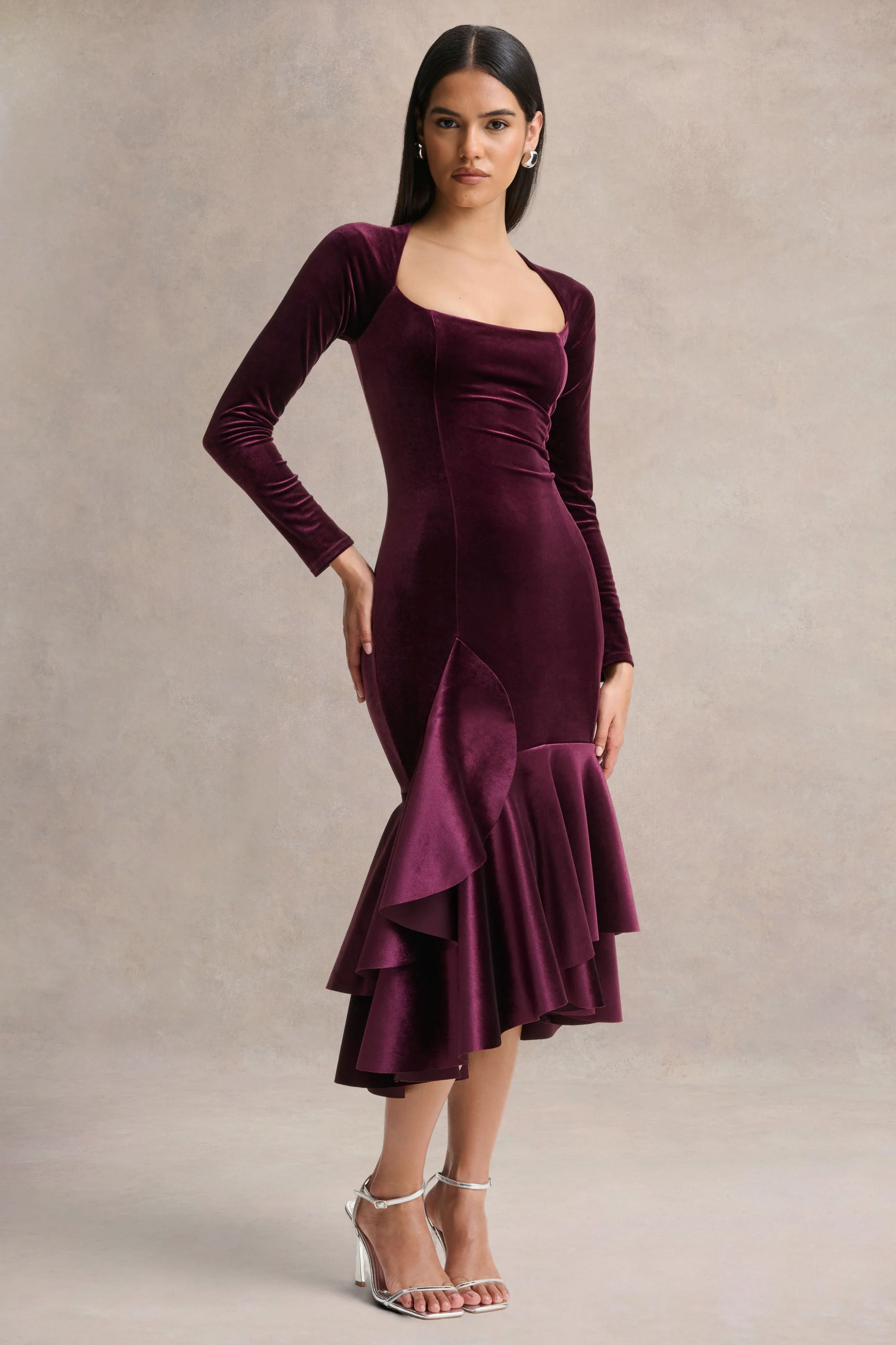 Emberlyn | Burgundy Velvet Scoop-Neck Fishtail Midi Dress - Image 3