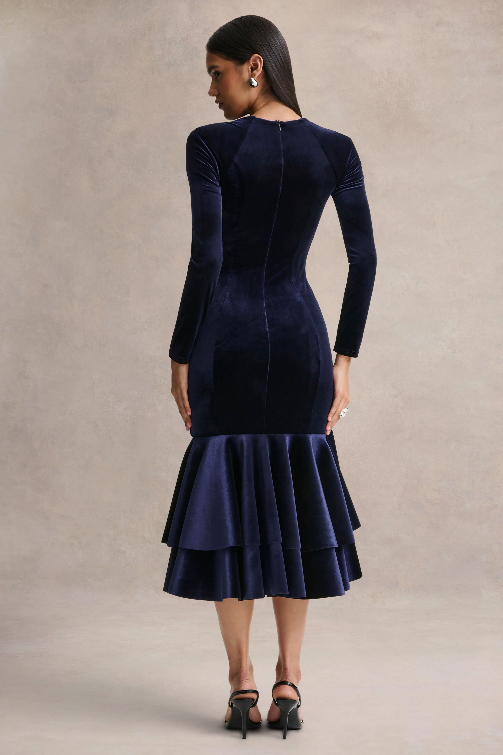 Emberlyn | Navy Velvet Scoop-Neck Fishtail Midi Dress - Image 2