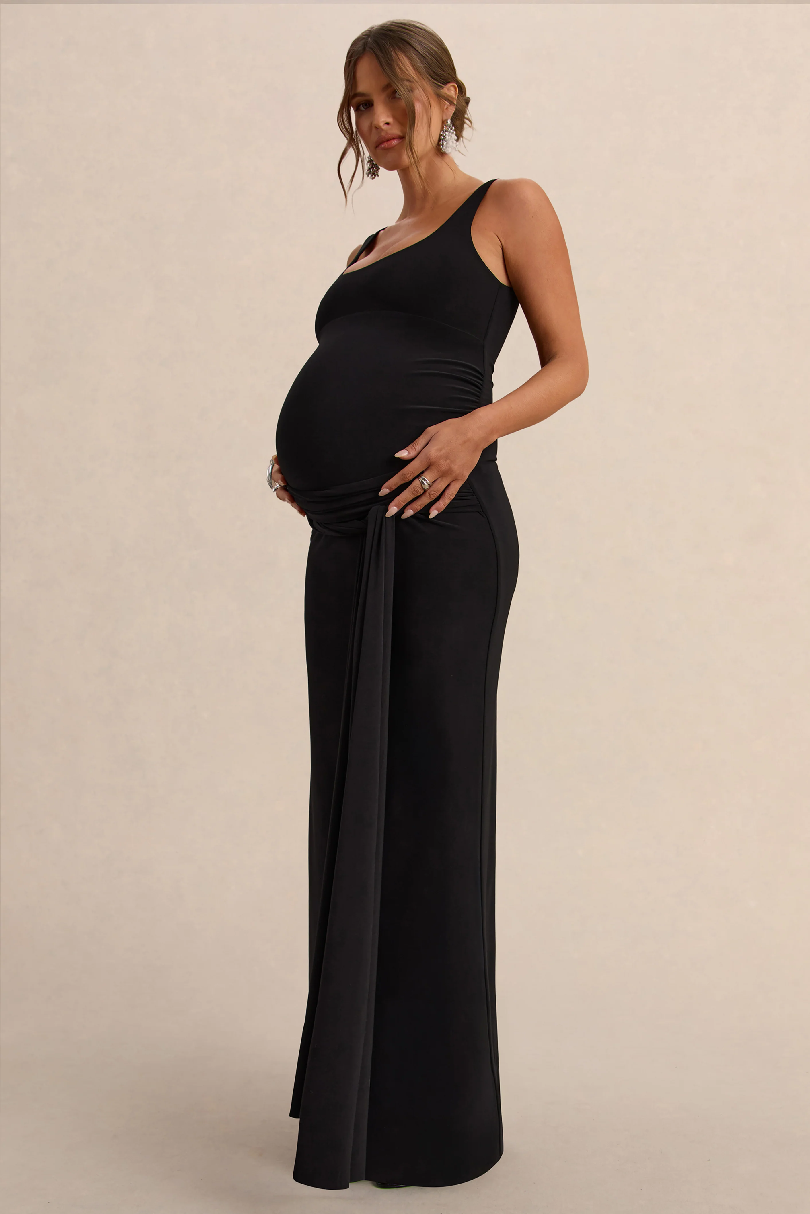 Felise | Black Scoop-Neck Maternity Maxi Dress With Gathered Detailing - Image 4