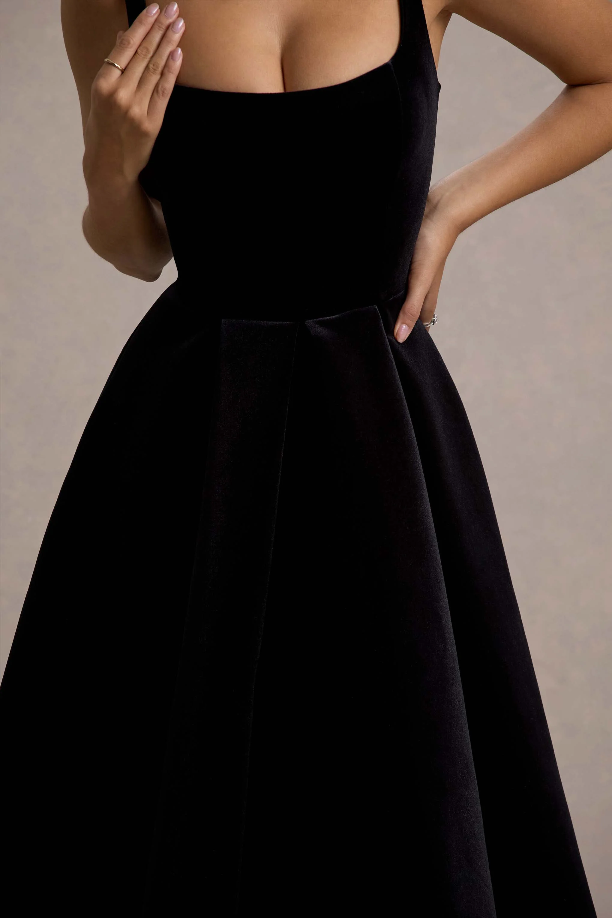 Francisca | Black Velvet Strappy Volume-Hem Midi Dress - Image 6