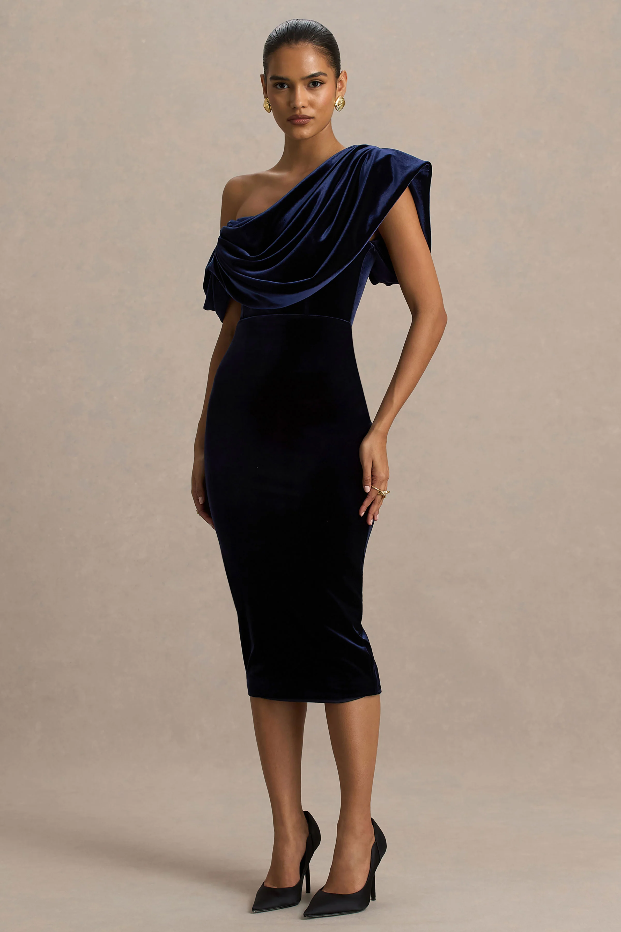 High End | Navy Velvet Asymmetric-Neck Midi Dress With Draped Detailing - Image 5