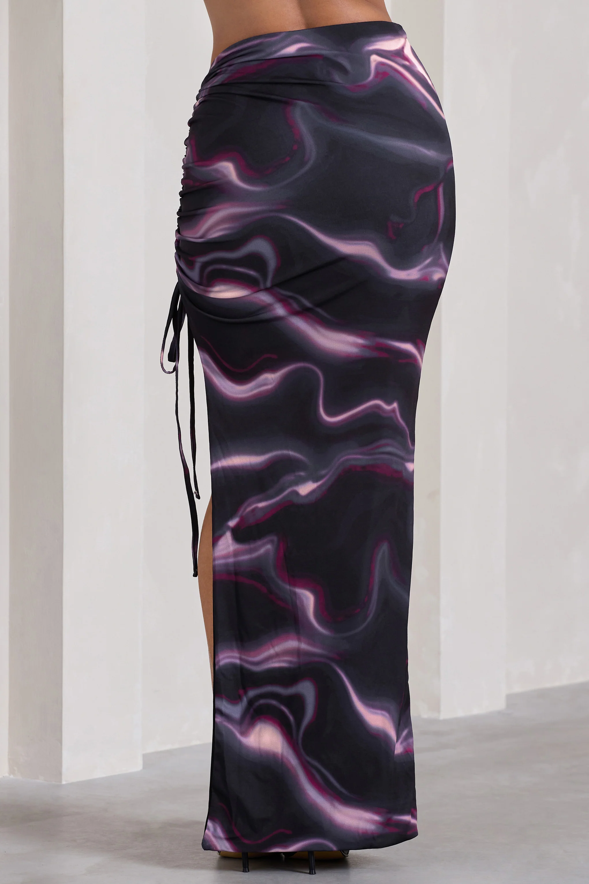In The Air | Black Printed Ruched Asymmetric High-Waisted Maxi Skirt - Image 4