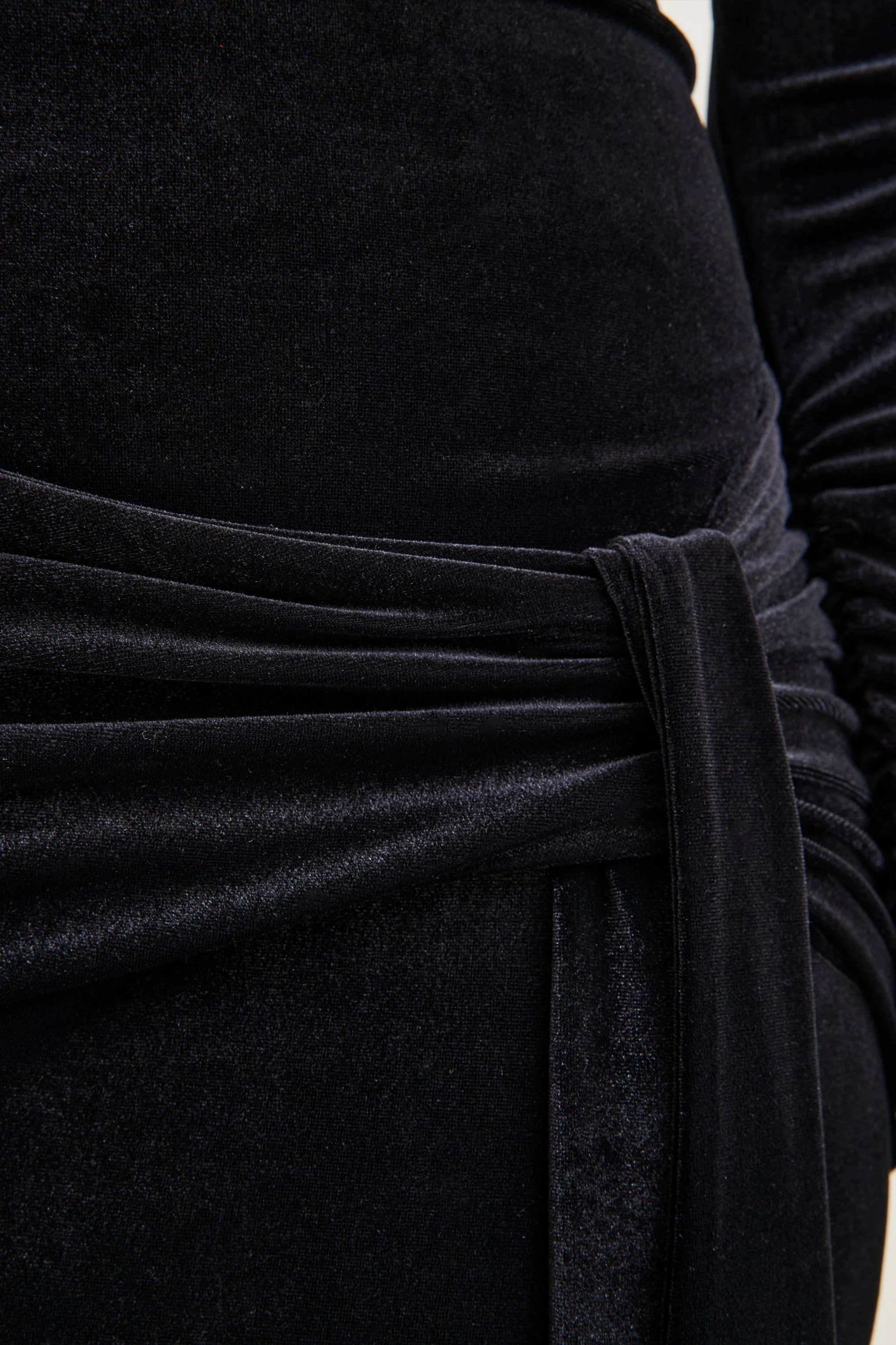 Jessara | Black Bardot-Neck Maxi Dress With Knot-Details - Image 6