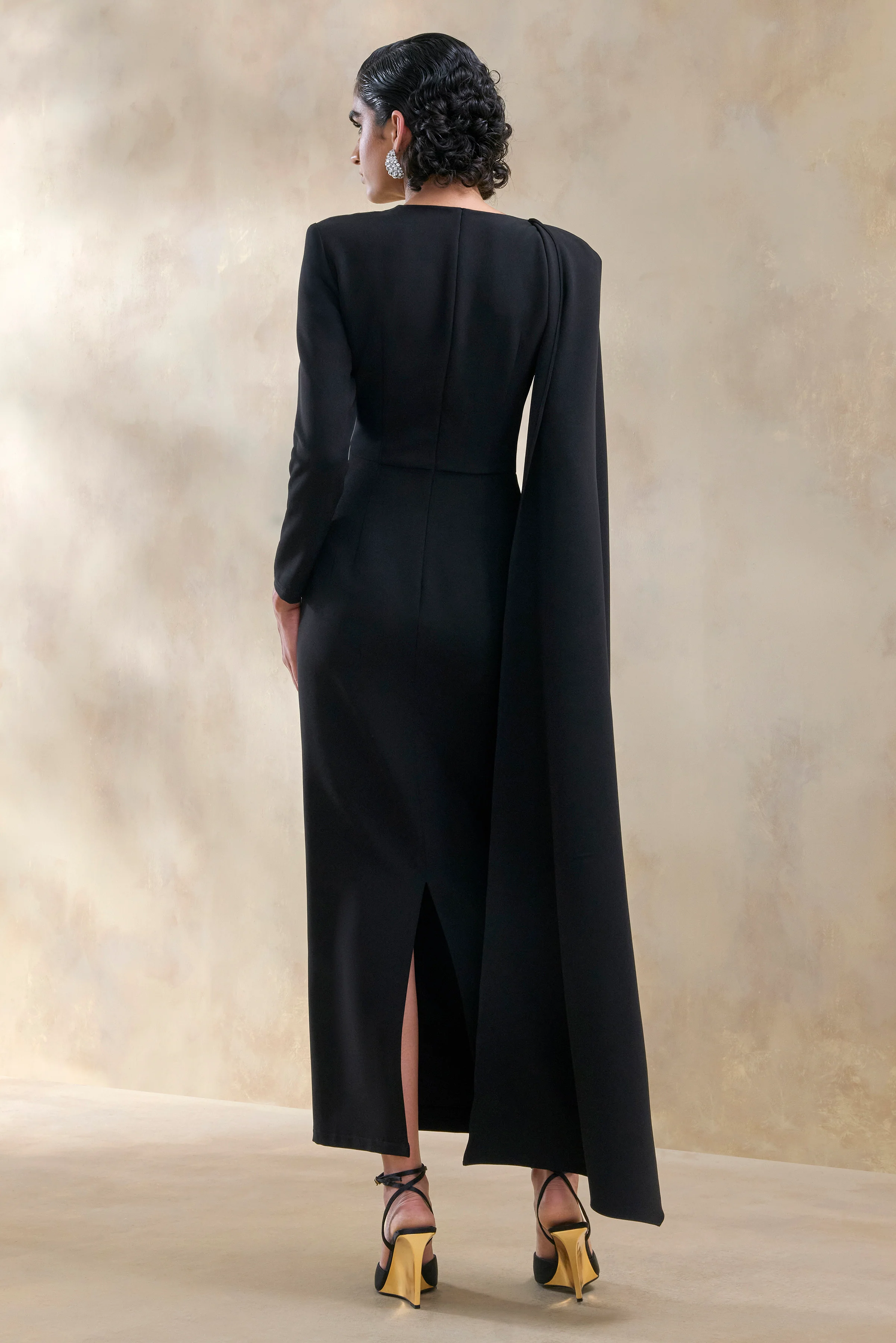 Jovea | Black Round-Neck Maxi Dress With Cape-Sleeve - Image 2