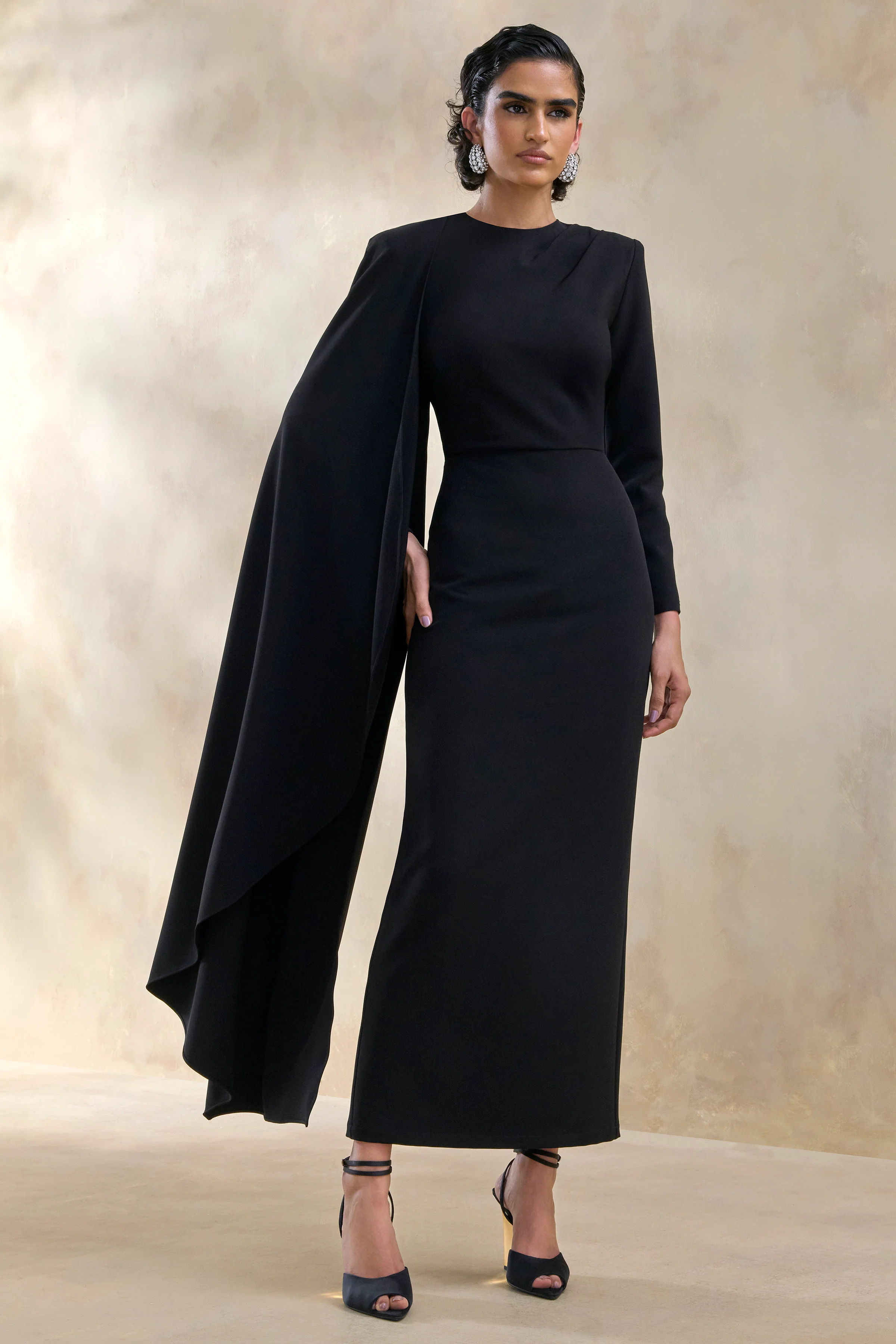 Jovea | Black Round-Neck Maxi Dress With Cape-Sleeve - Image 4