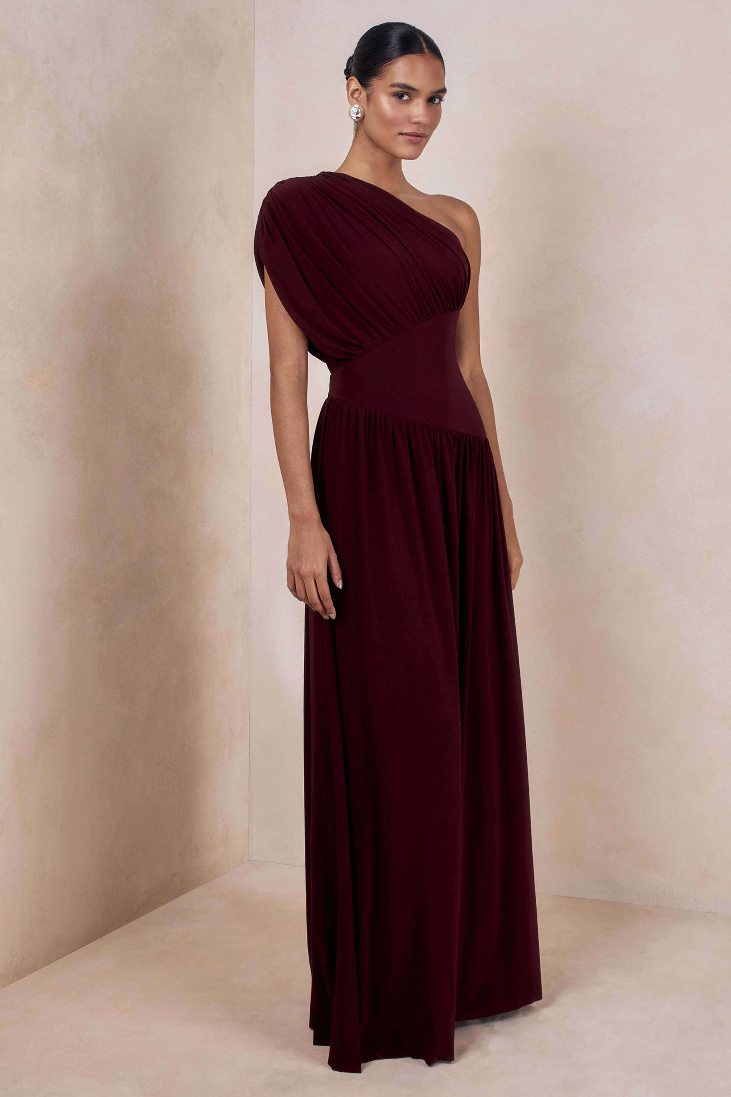 Kelsey | Burgundy Asymmetric-Neck Maxi Dress With Ruched Detailing - Image 5