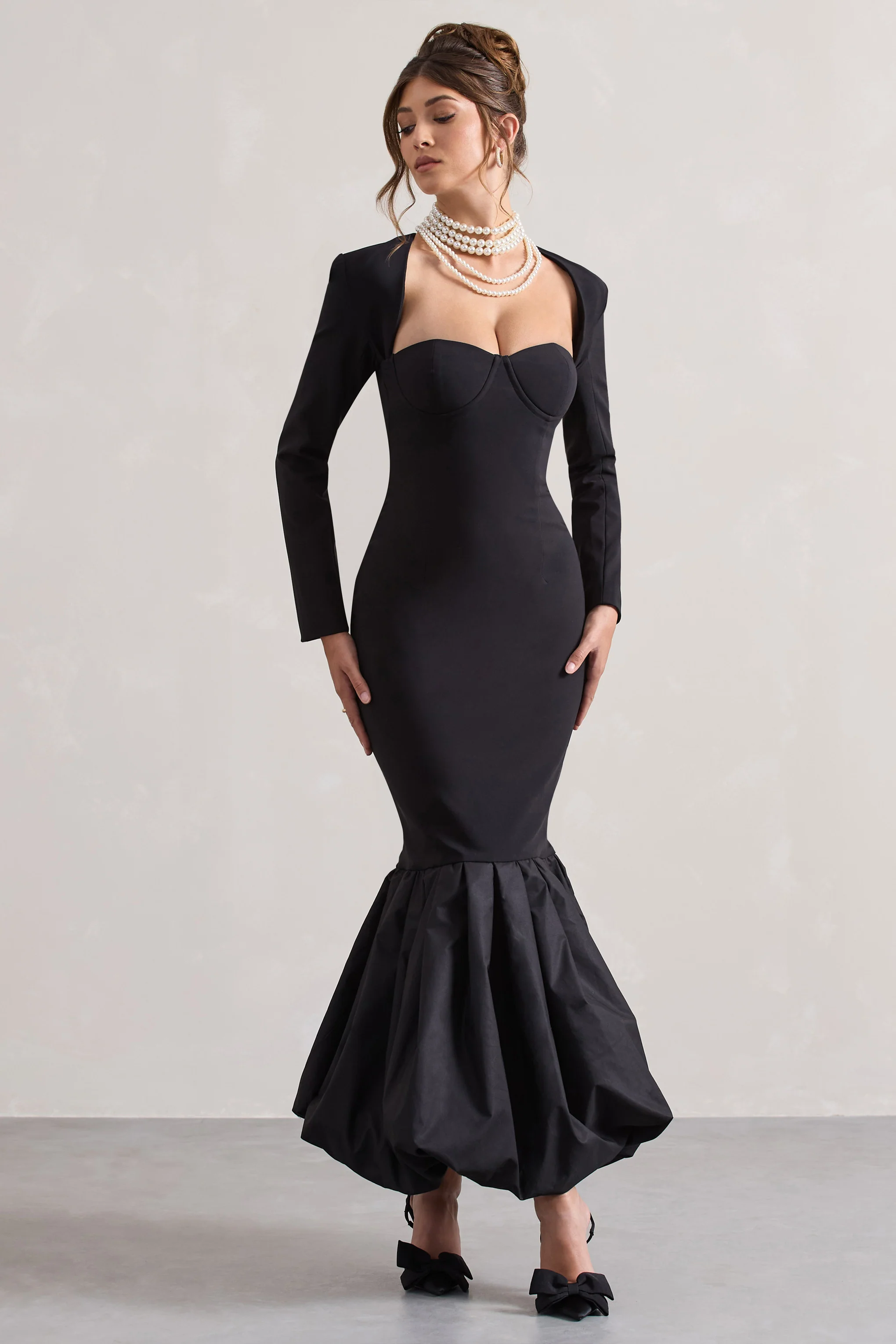 London | Black Sweetheart Maxi Dress With Volume Hem - Image 4