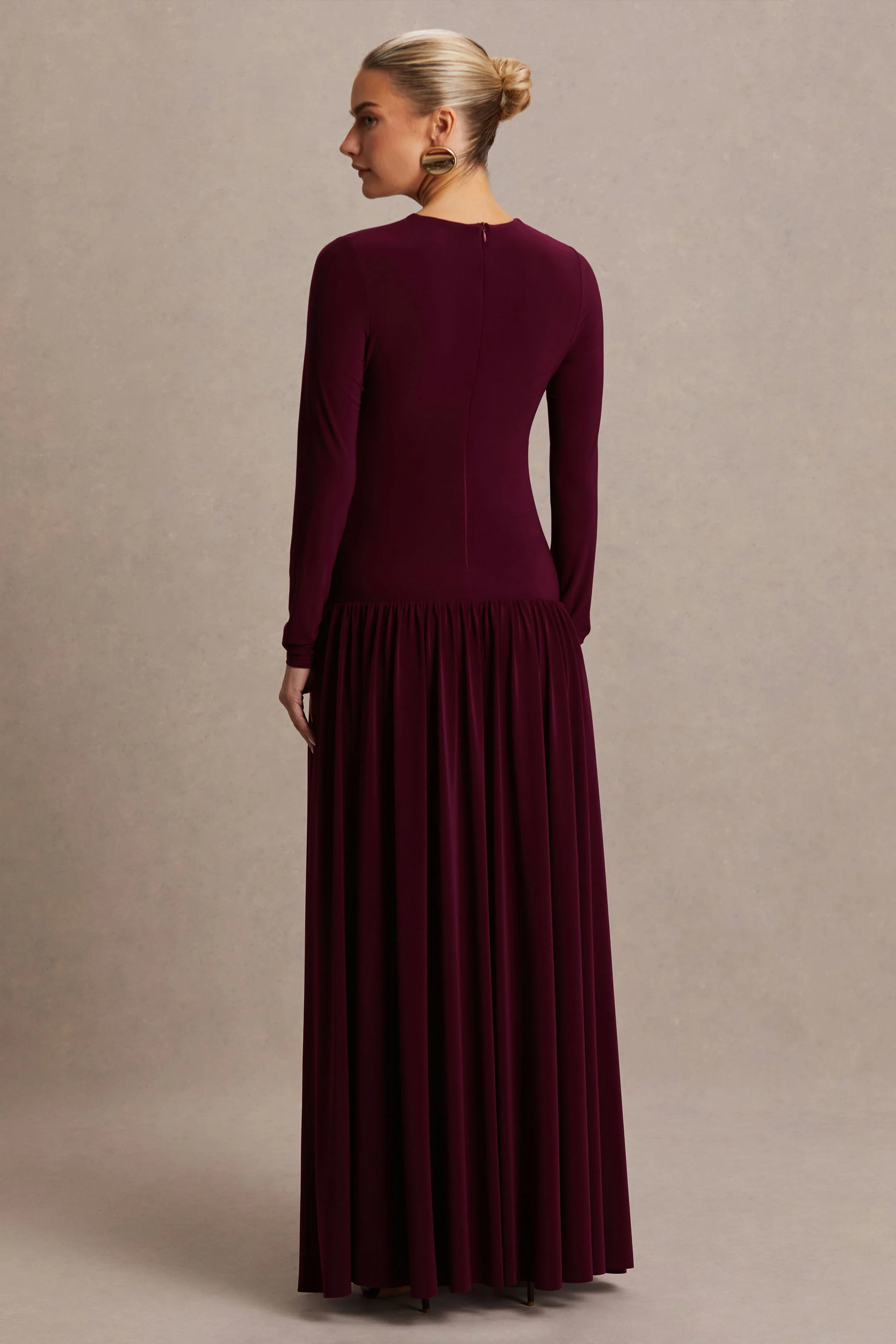 Monroe | Burgundy Crew-Neck Maternity Maxi Dress With Drop-Waist - Image 2