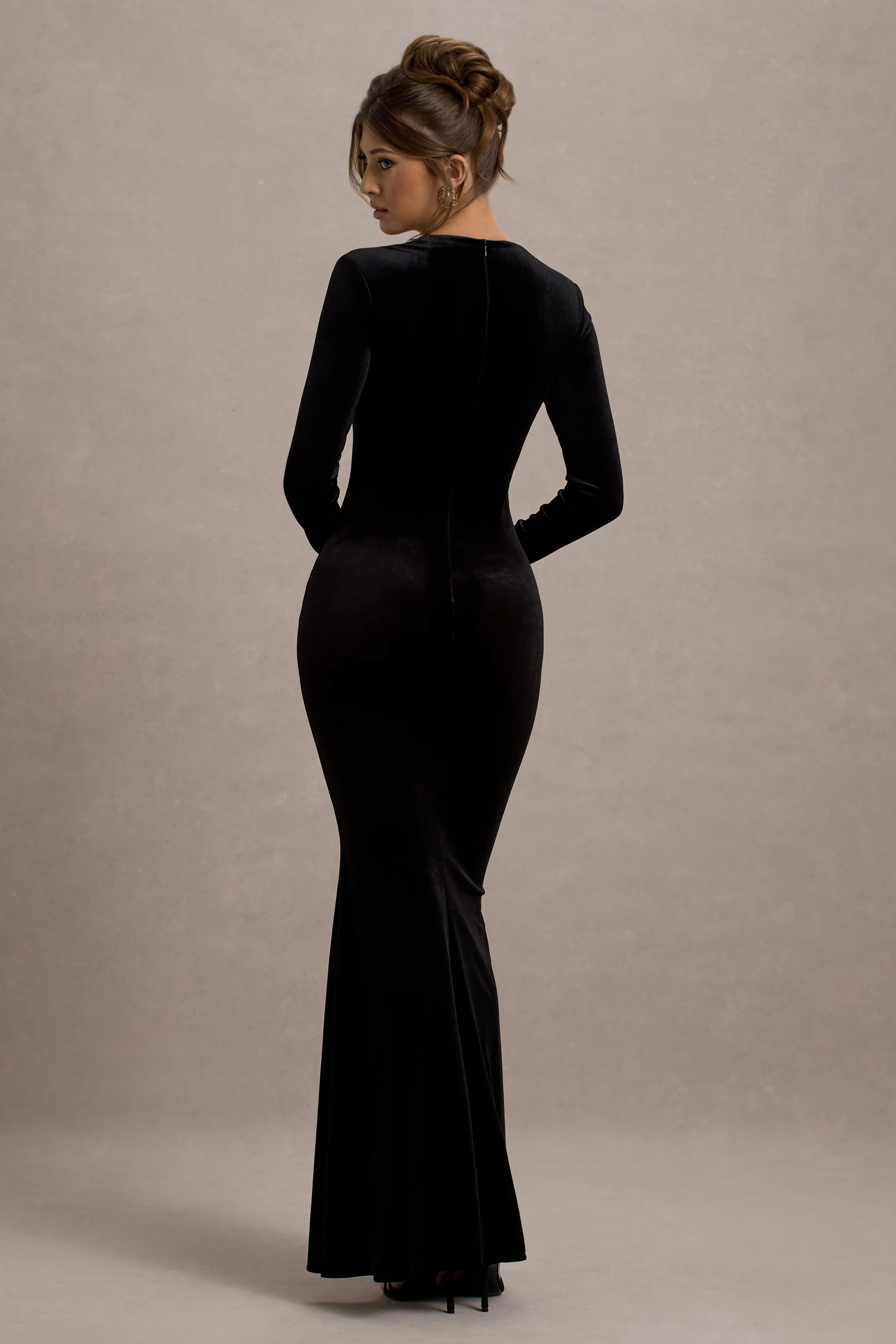 Morana | Black Velvet Square-Neck Long-Sleeve Maxi Dress - Image 2