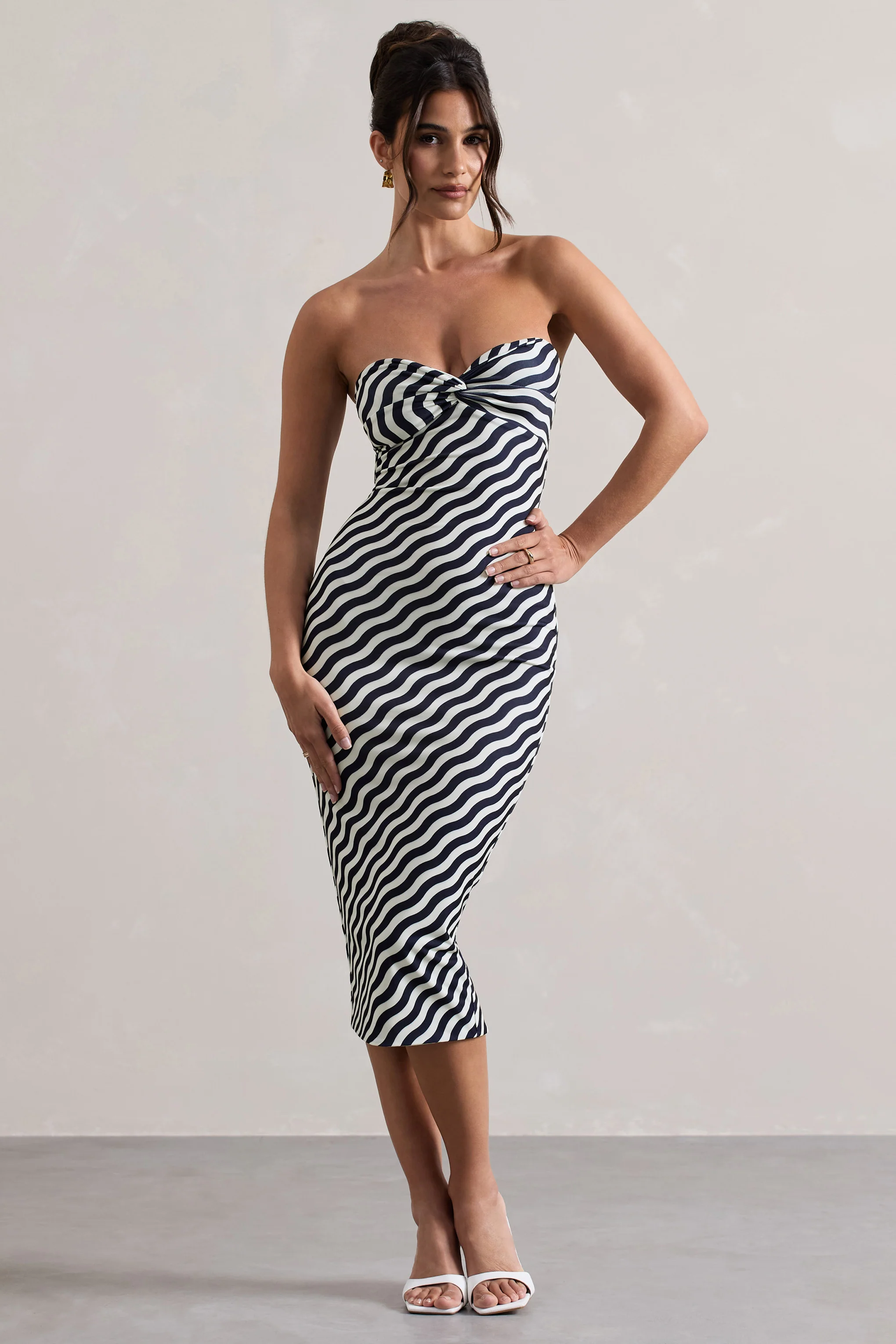 Reese | Navy Wave Print Strapless Midi Dress - Image 2