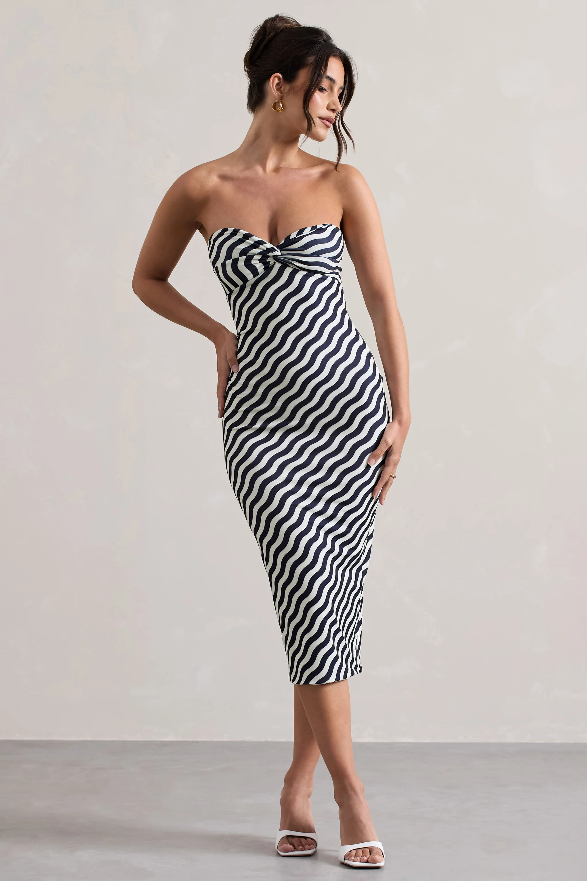Reese | Navy Wave Print Strapless Midi Dress - Image 5