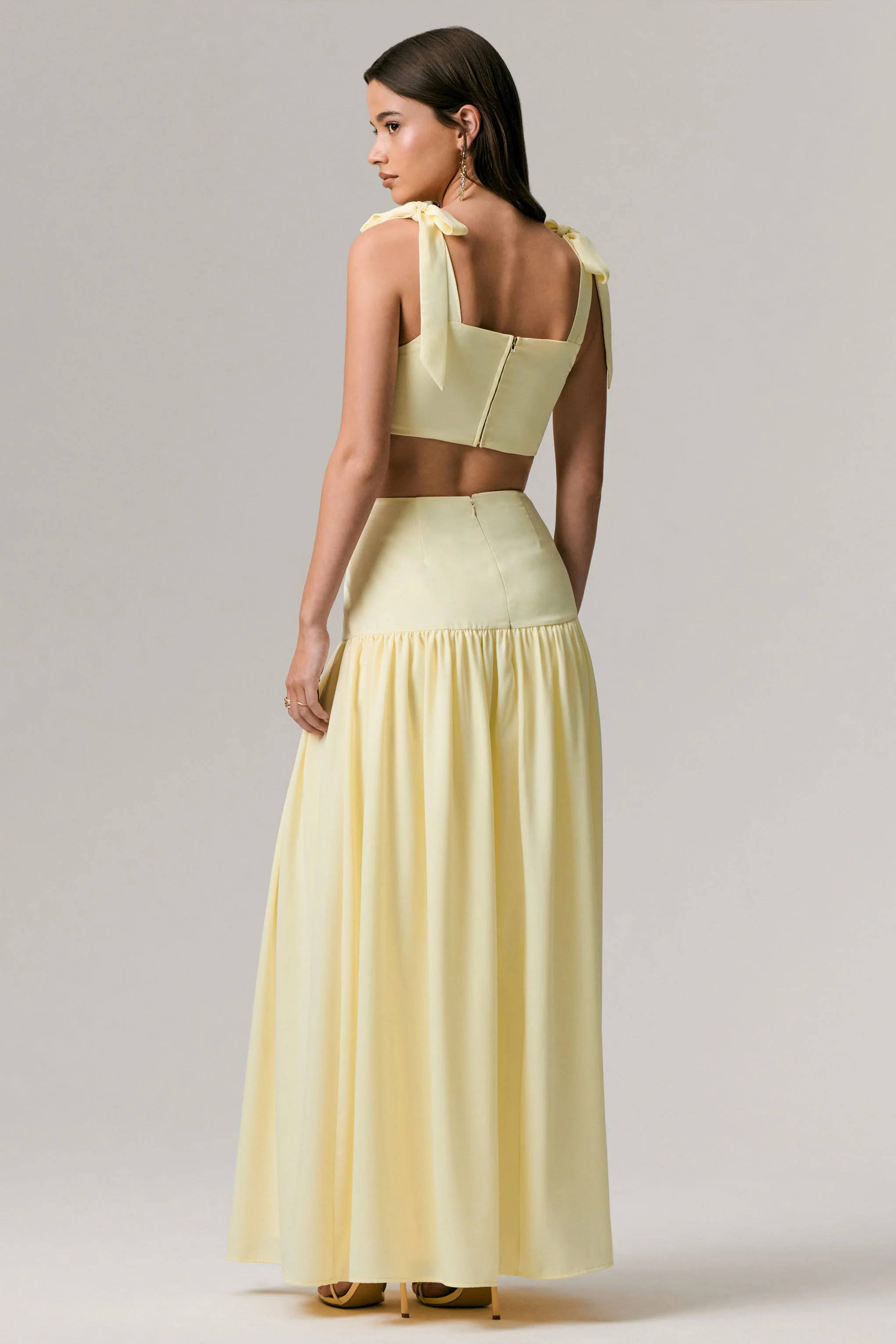 Reminiscent | Lemon Ruched Maxi Skirt - Image 2