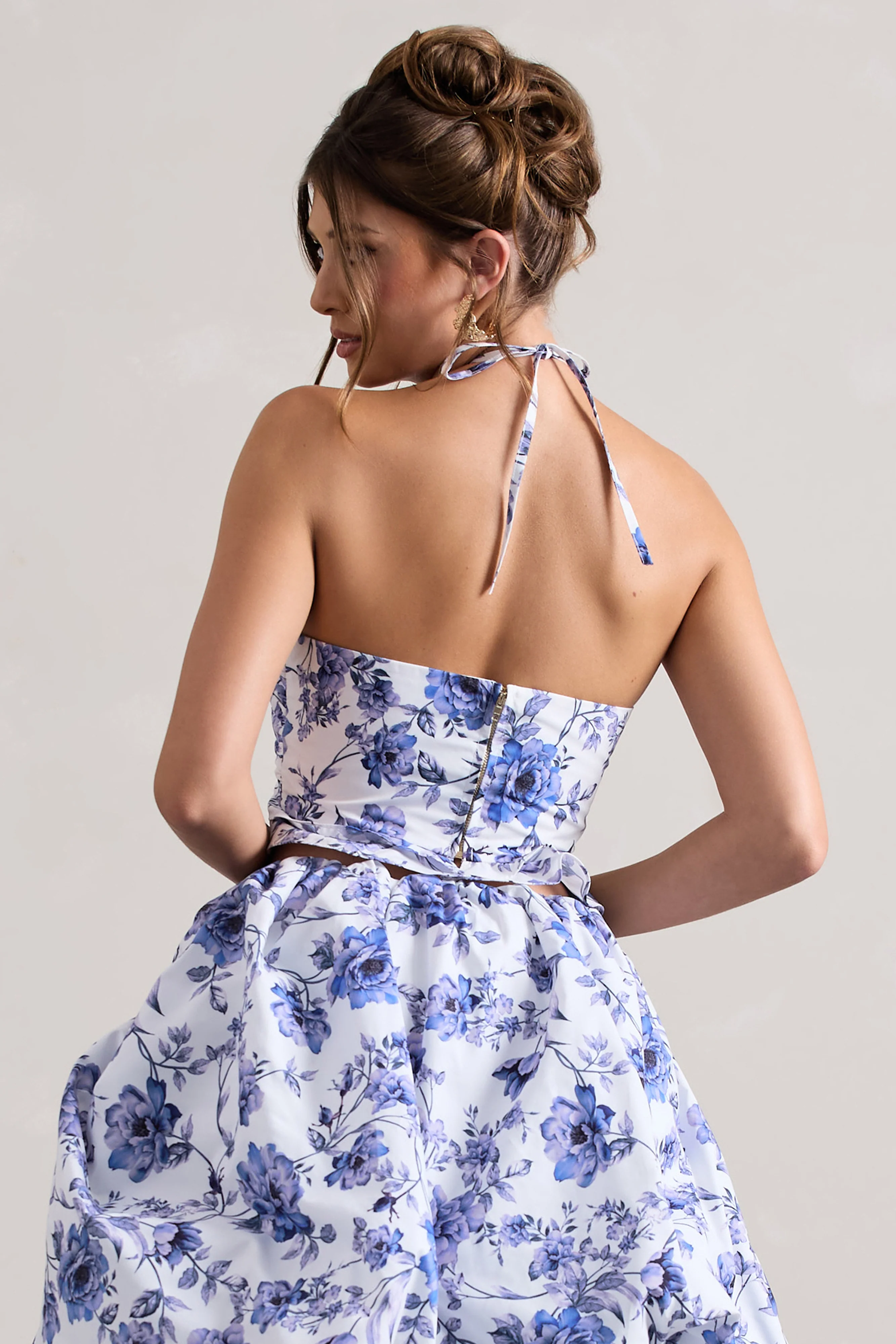 Roam | Floral Print Halter V-Neck Ruffle Crop Top - Image 2