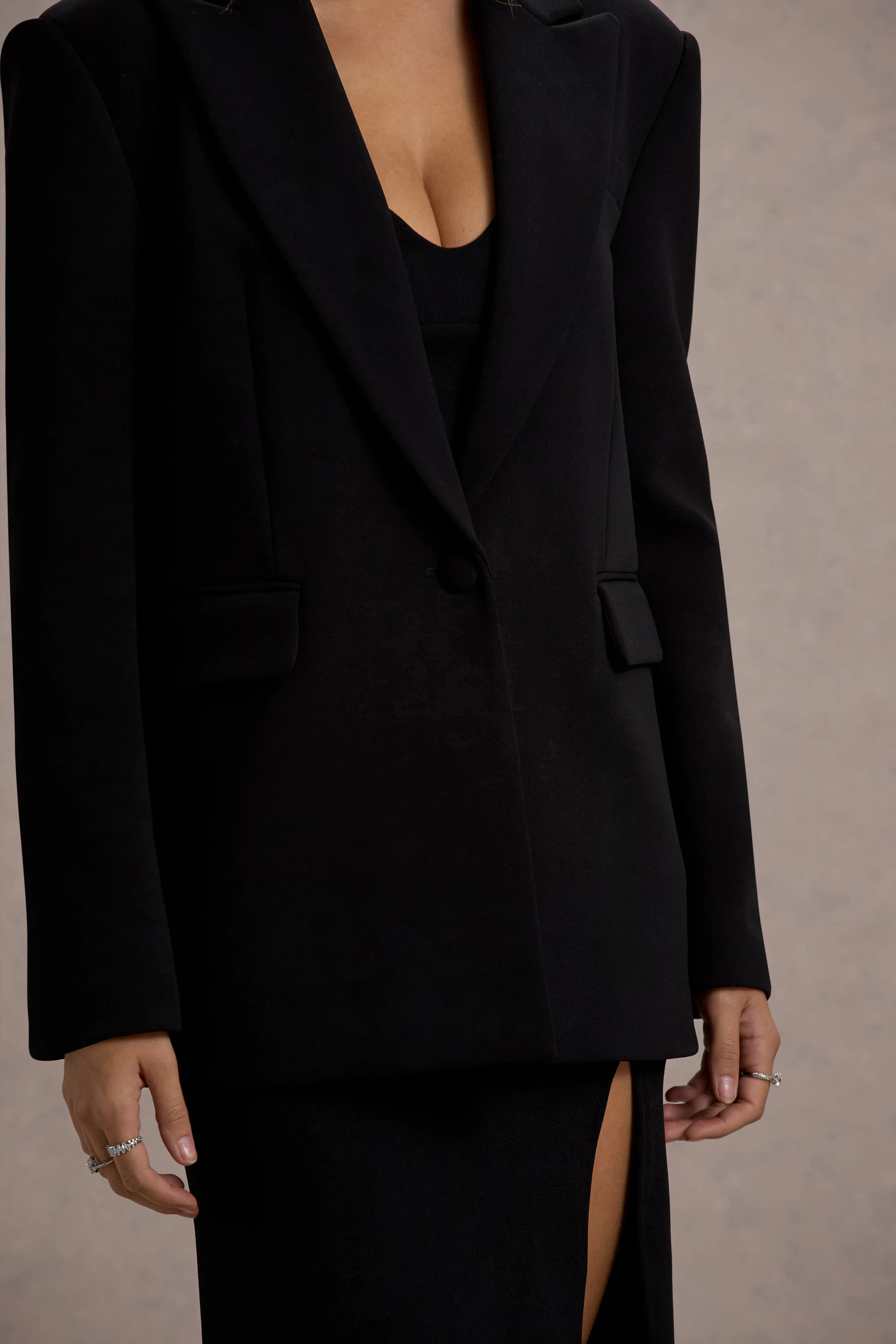 Urban | Black Plunge-Neck Boxy Oversized Blazer - Image 4