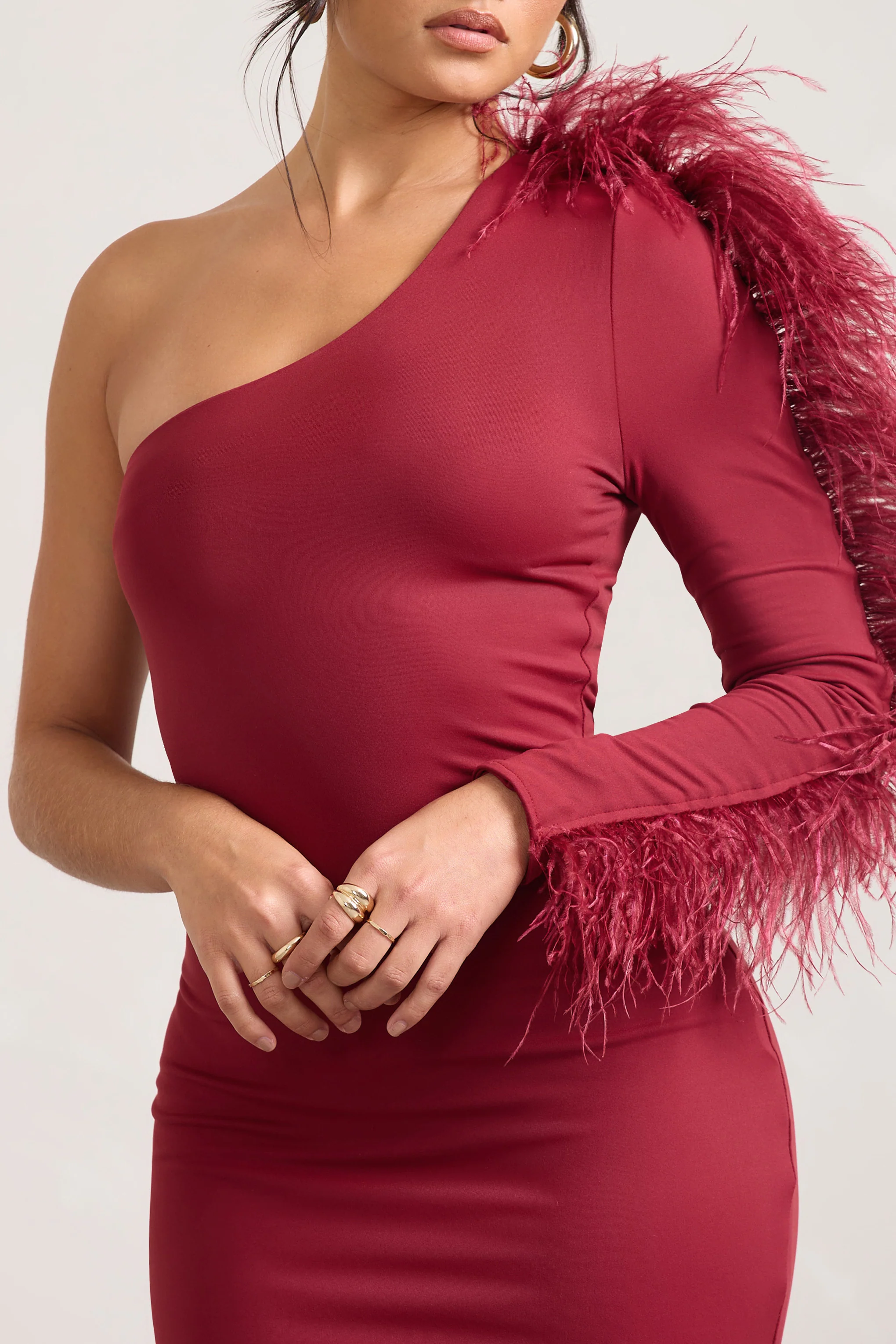 Wild One | Burgundy One-Shoulder Bodycon Midi Dress With Feather-Trimmed Sleeve - Image 3