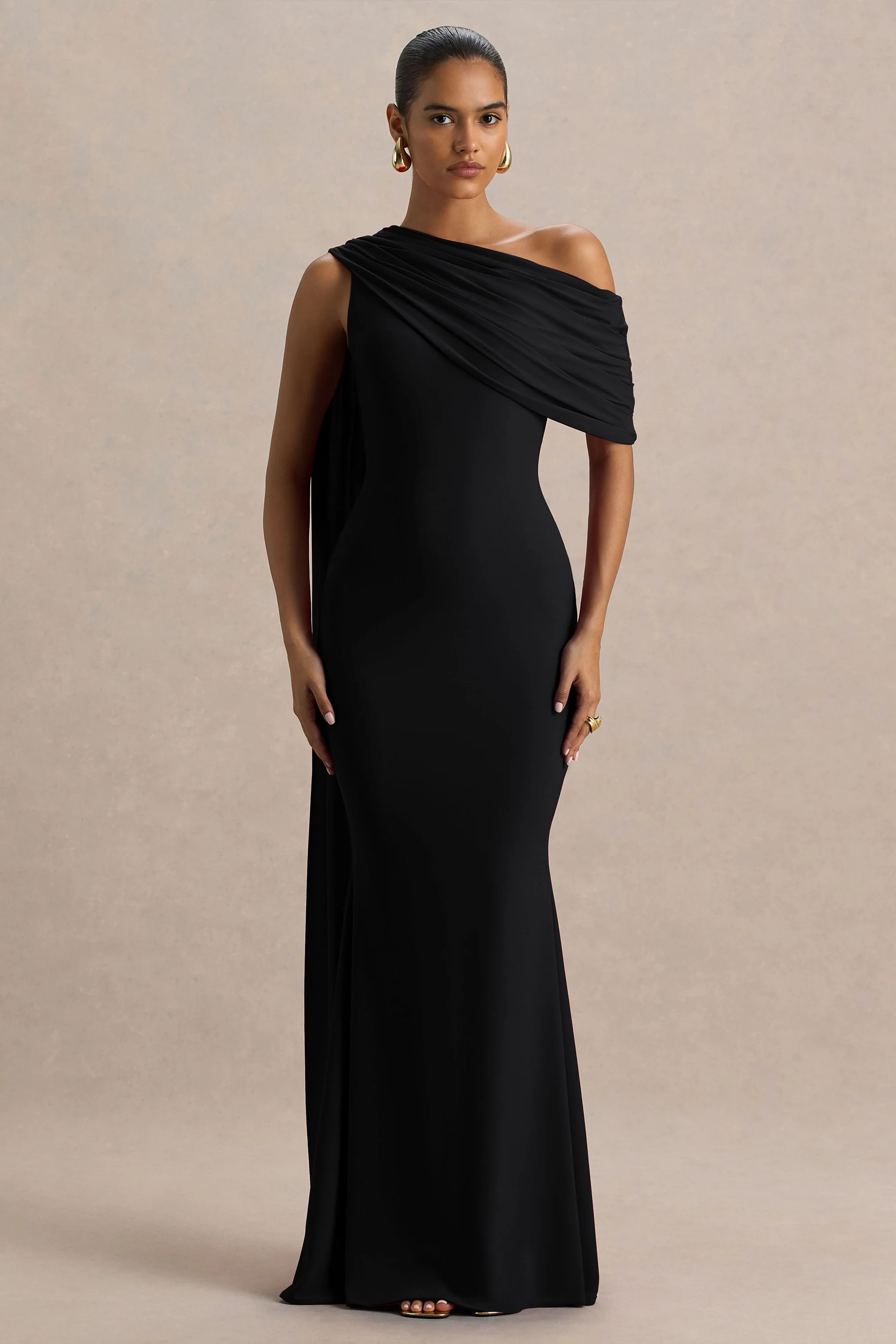 Zendaya | Black Asymmetric-Neck Fishtail Maxi Dress With Sash - Image 4