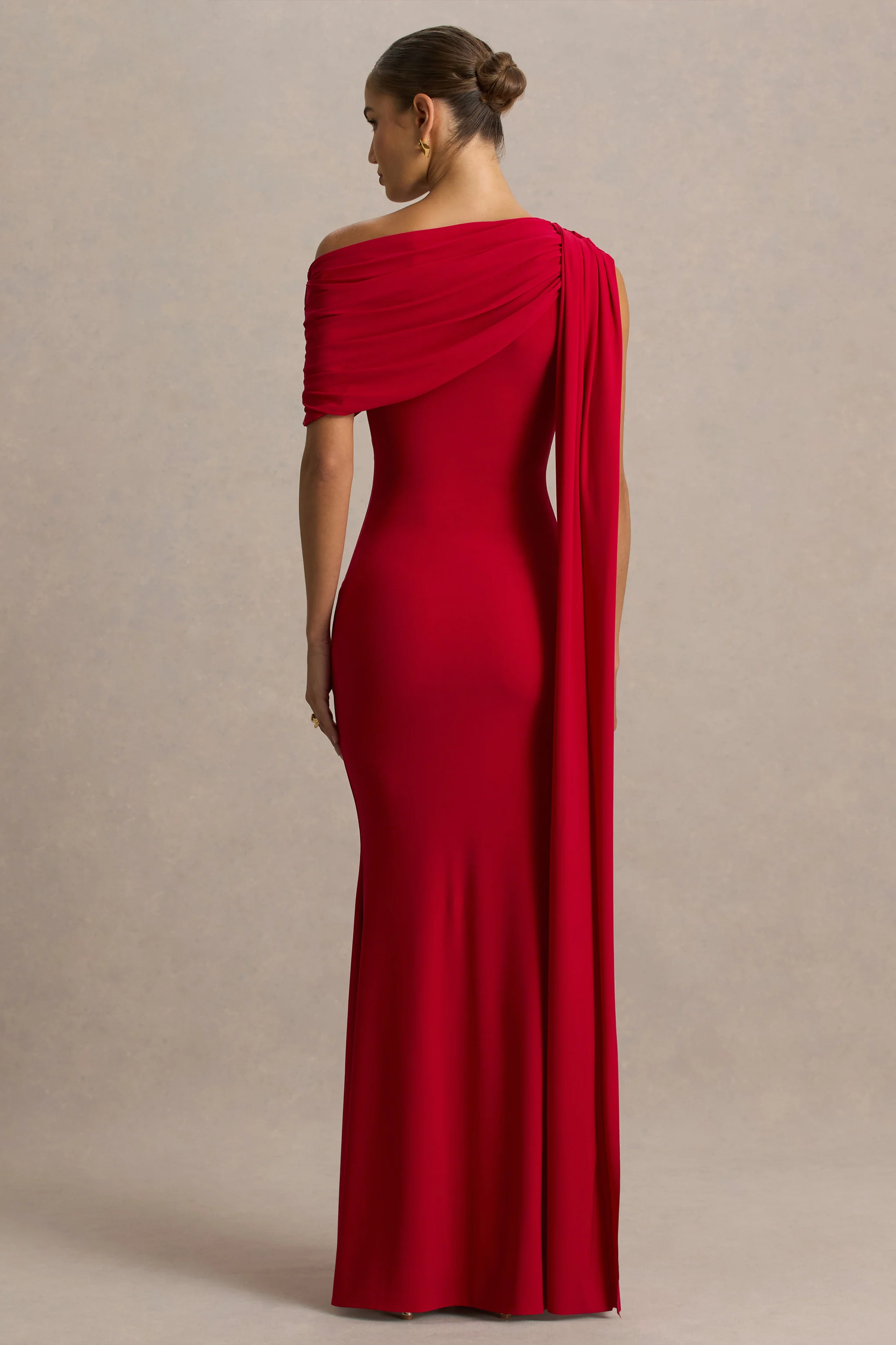 Zendaya | Red Asymmetric-Neck Fishtail Maxi Dress With Sash - Image 2
