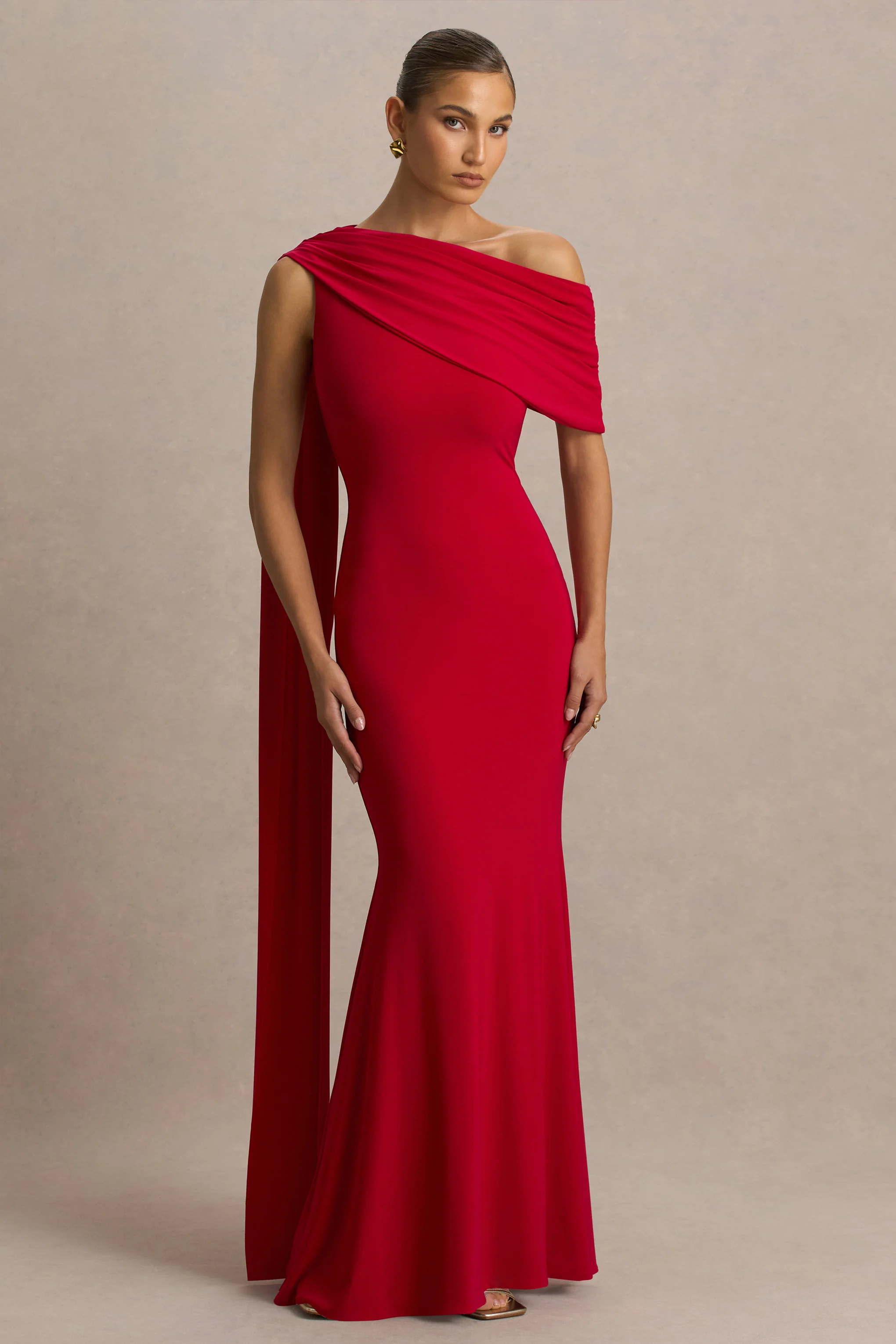 Zendaya | Red Asymmetric-Neck Fishtail Maxi Dress With Sash - Image 4